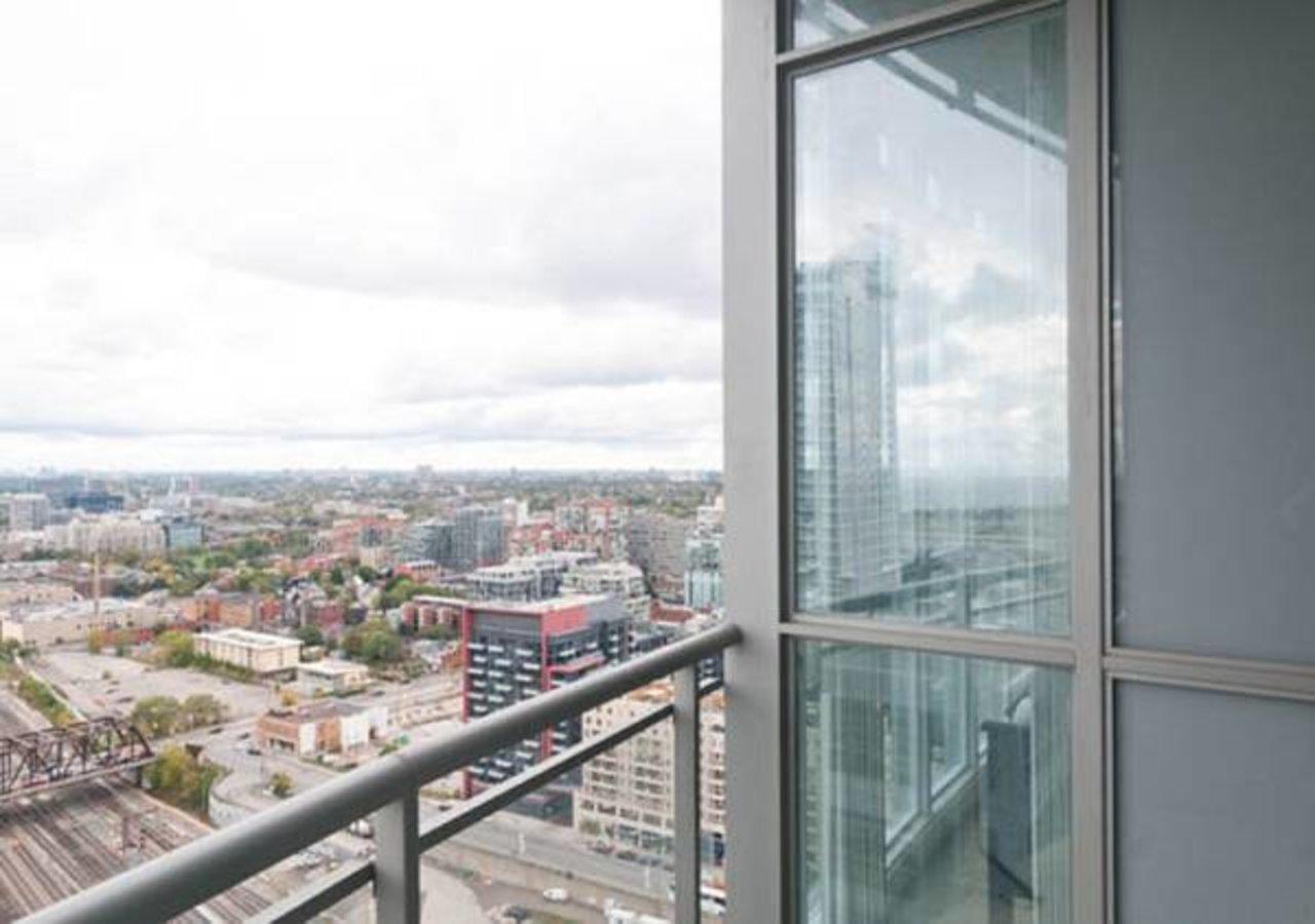 N2N Suites - Downtown Lake & City View Apartments Toronto Extérieur photo