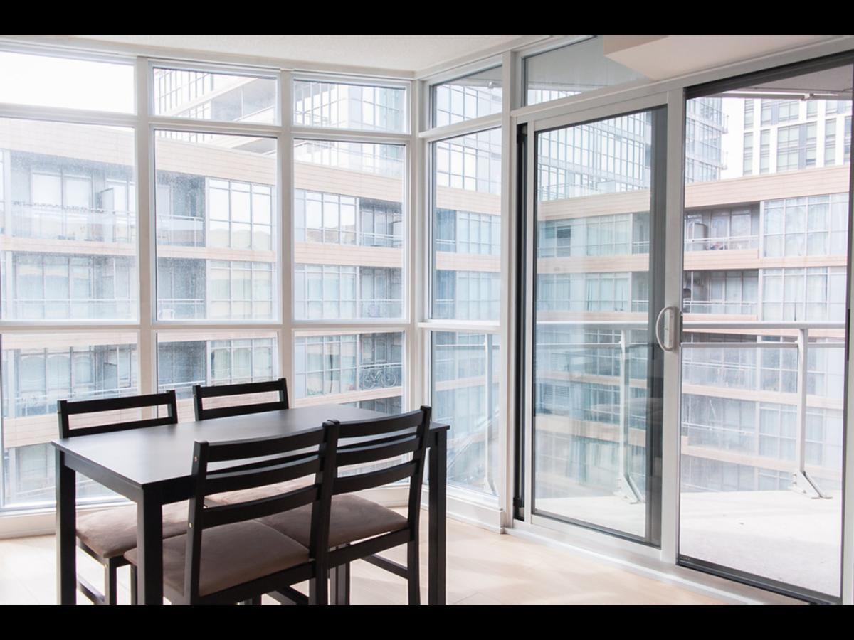 N2N Suites - Downtown Lake & City View Apartments Toronto Extérieur photo