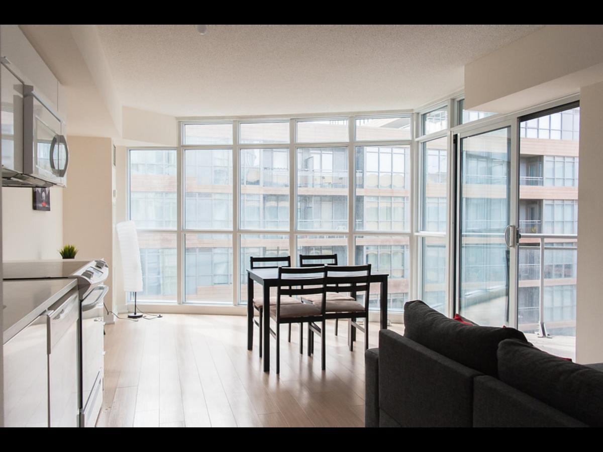 N2N Suites - Downtown Lake & City View Apartments Toronto Extérieur photo