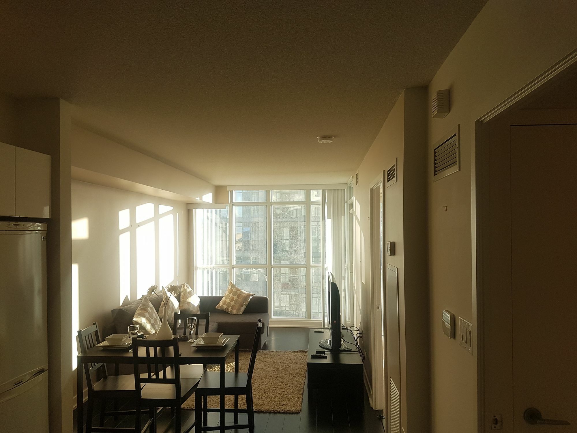 N2N Suites - Downtown Lake & City View Apartments Toronto Extérieur photo